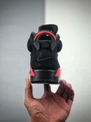 NIKE AIR JORDAN 6 RETRÔ