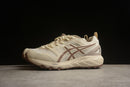 Tênis Asics Gel Nimbus 26 - Bege