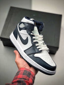 Nike Air Jordan 1 Mid AJ1