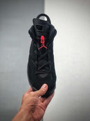 NIKE AIR JORDAN 6 RETRÔ