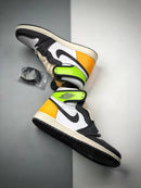 Nike Air Jordan 1 High volt gold