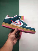 Nike SB Dunk Low Parra “Friends And Family”