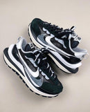 Nike Sacai VAPOURWAFFLE BLACK WHITE
