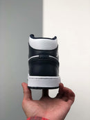 Nike Air Jordan 1 Mid AJ1