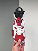 Nike Air Jordan 6 Branco e Vermelho