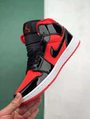 Nike Air Jordan 1 Mid SE