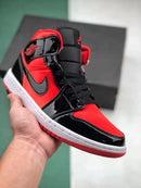 Nike Air Jordan 1 Mid SE