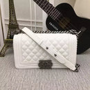Bolsa Chanel Le Boy